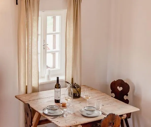 Winzerhaeuser Schippinger 公寓